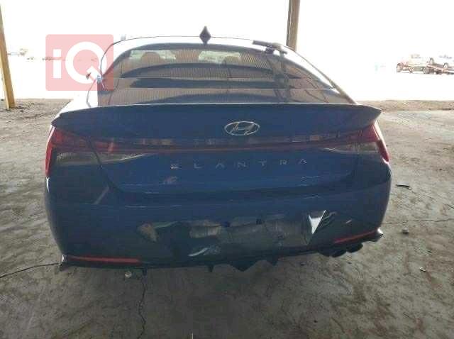 هیوندای ئەلەنترا